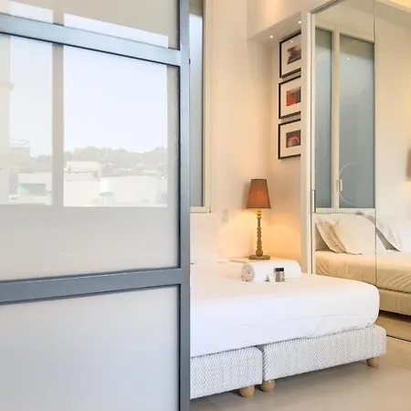 303 Le Gallia Apartmán